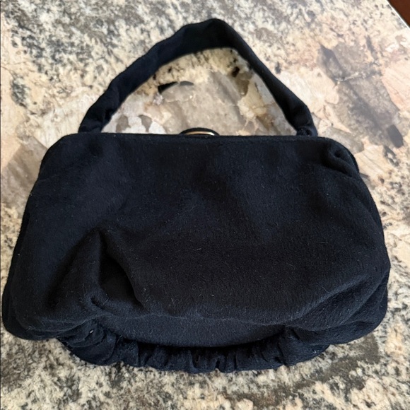 VIVA Elegant Black Women's Handbag - Picture 2 of 4